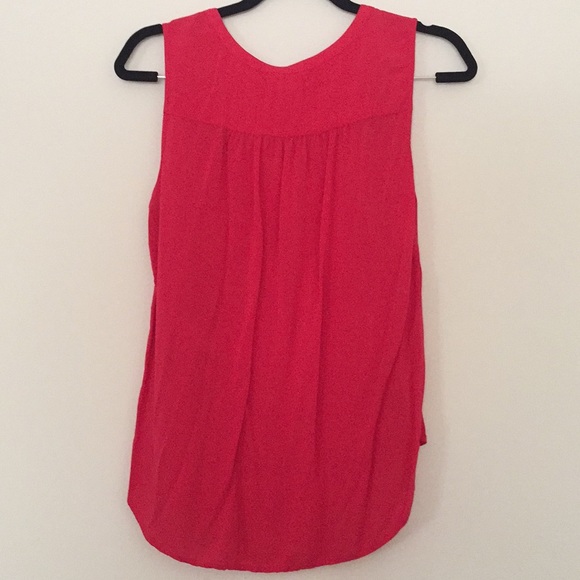 Velvet sleeveless Top - Picture 6 of 6